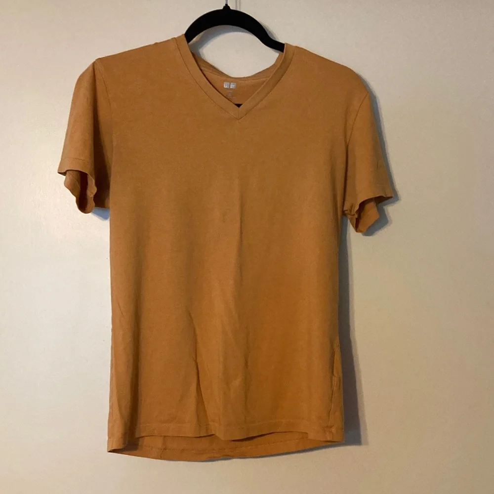Uniqlo Women’s Short Sleeve V-Neck Tee - Mustard - Picture 1 of 7